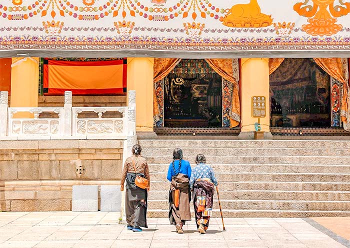Explore various temples at Ta'er Monastery Explore various temples at Ta'er Monastery