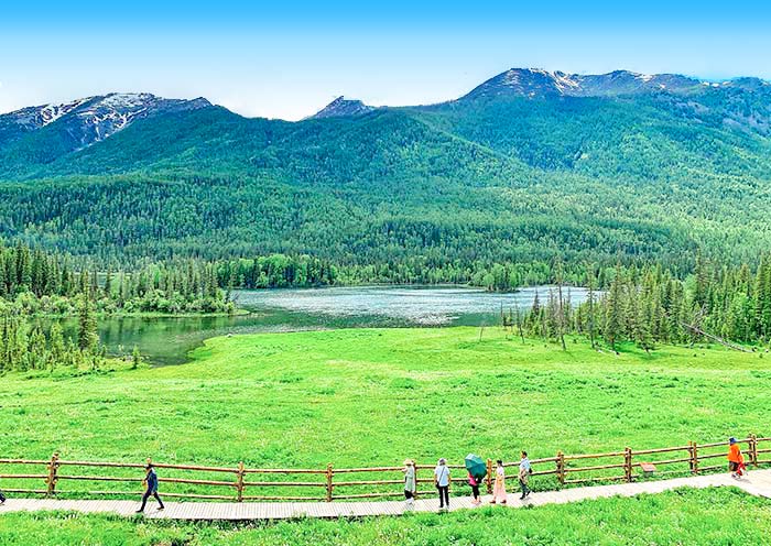 Hiking along Three Bays of Kanas River, Xinjiang