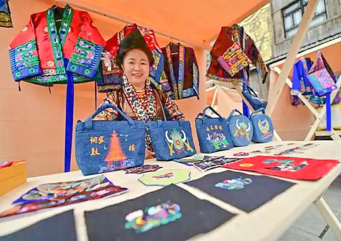 Xiu Li Tao Non-Heritage Market