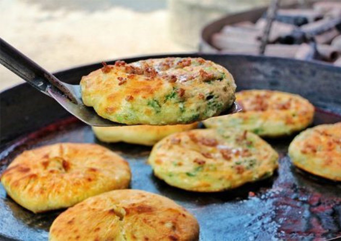 Xizhou Baba - Local Flavors at Xizhou Morning Market