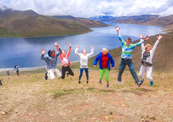 A Large Group of Our Guests Visited Yamdrok Lake Tibet Yamdrok Lake