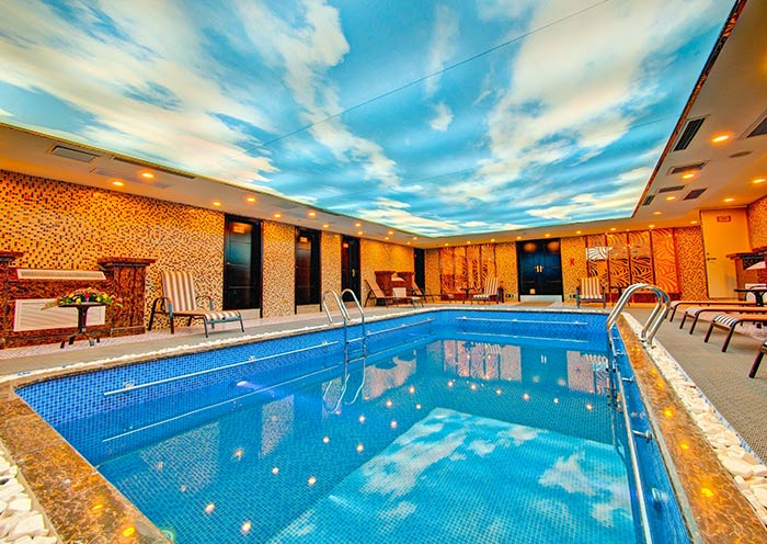 Swimming Pool on Yangtze River Cruise