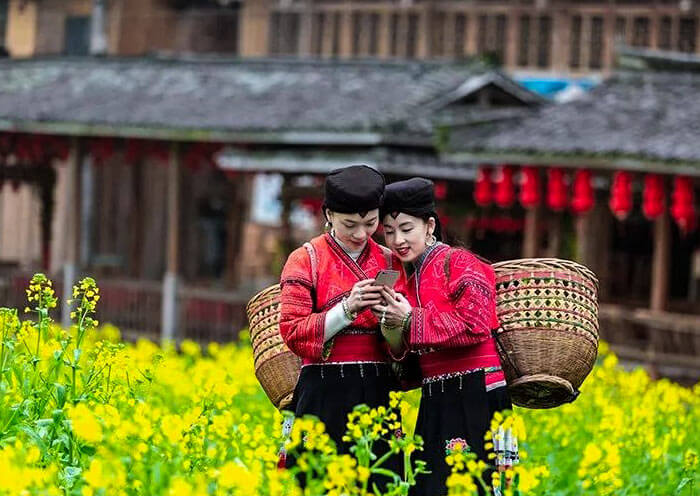 2 Days Longji Rice Terraces Hiking with Zhuang & Yao Minority Culture Tour 