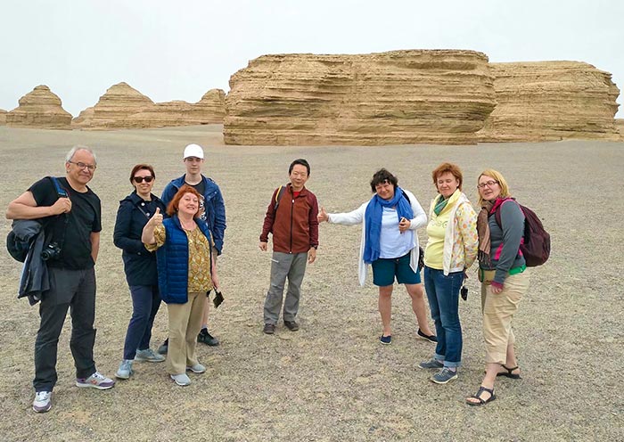 Welcome to Yardang National Geopark Welcome to Yardang National Geopark