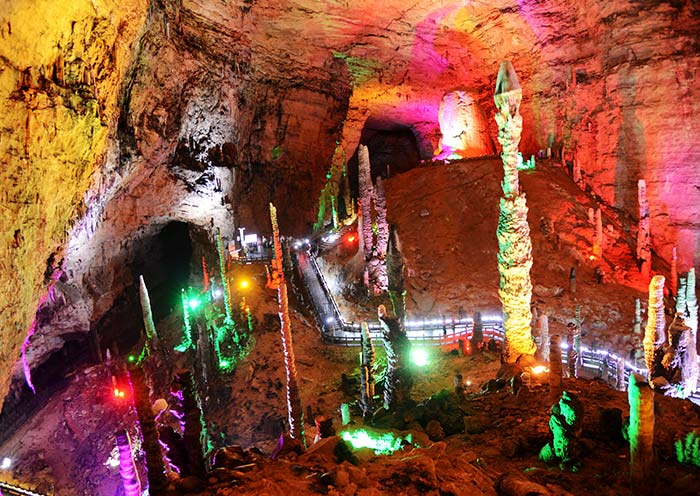 Yellow Dragon Cave in Zhangjiajie