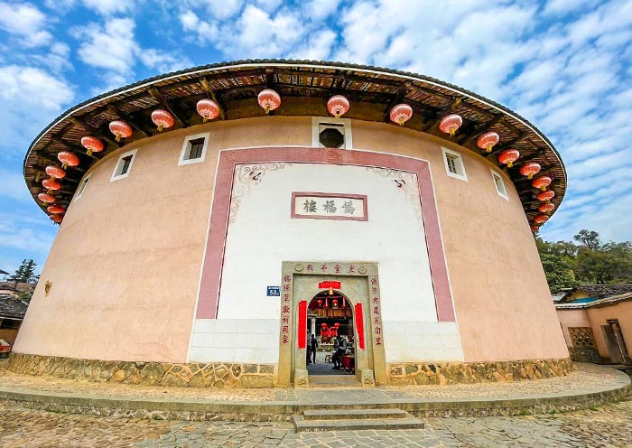 Transportation from Xiamen to Fujian Tulou