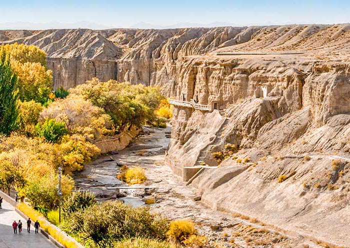 Yulin Grottoes: architectural wonders in Dunhuang