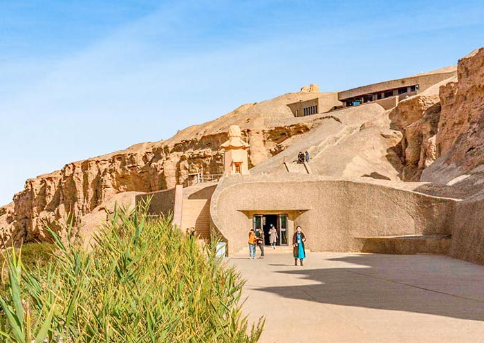 Dunhuang's Yulin Caves