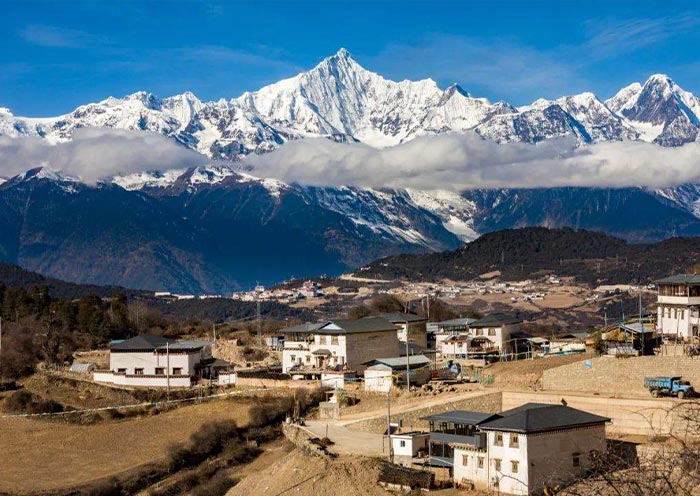 Meili Snow Mountain in Shangri-La
