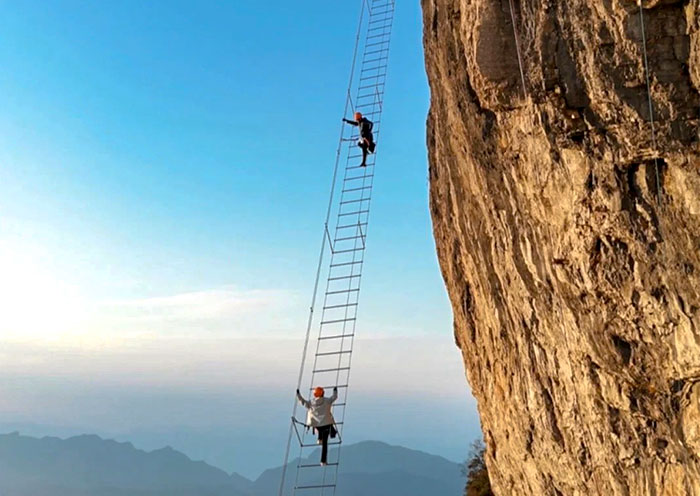 Try Qixing Mountain Ferrata