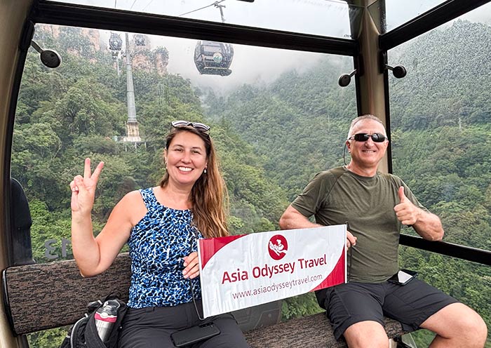 Tour Zhangjiajie with AOT