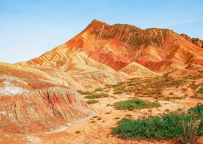 Capture stunning shots at Zhangye's Danxia Park