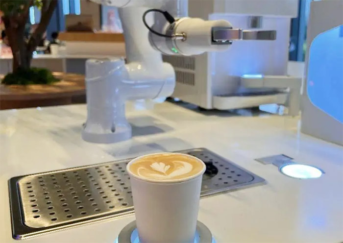 Hangzhou Airport Robot Coffee