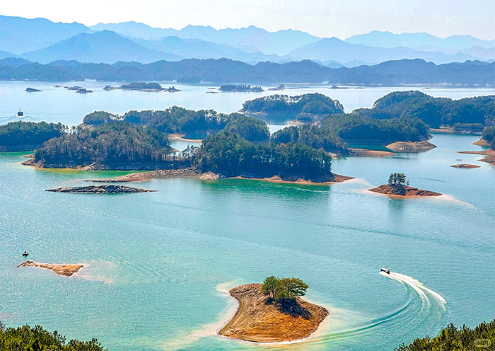 Qiandao Lake Cruise