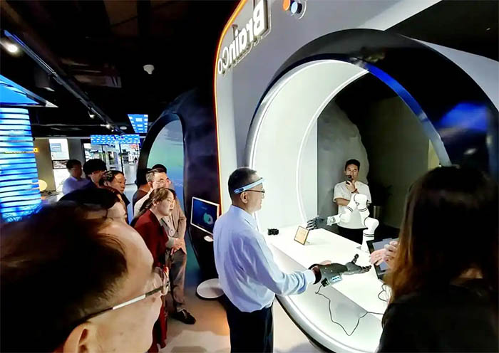 Hangzhou Six Tech Dragons 