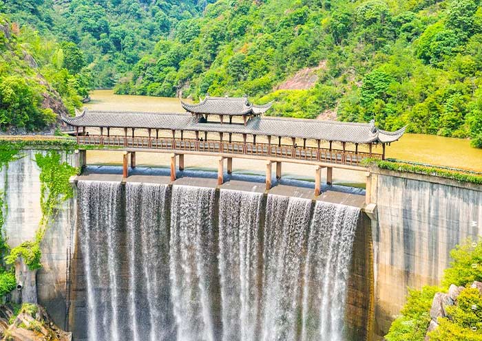 Tiantai Mountain Huixian Bridge