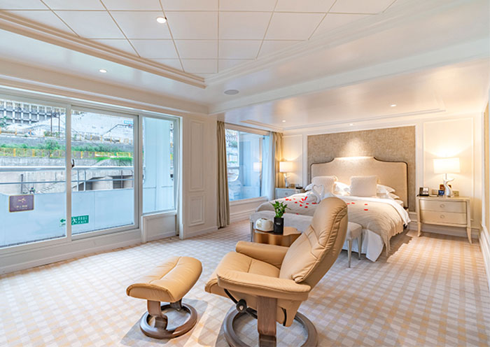 Yangtze Miracle - Miracle Suite