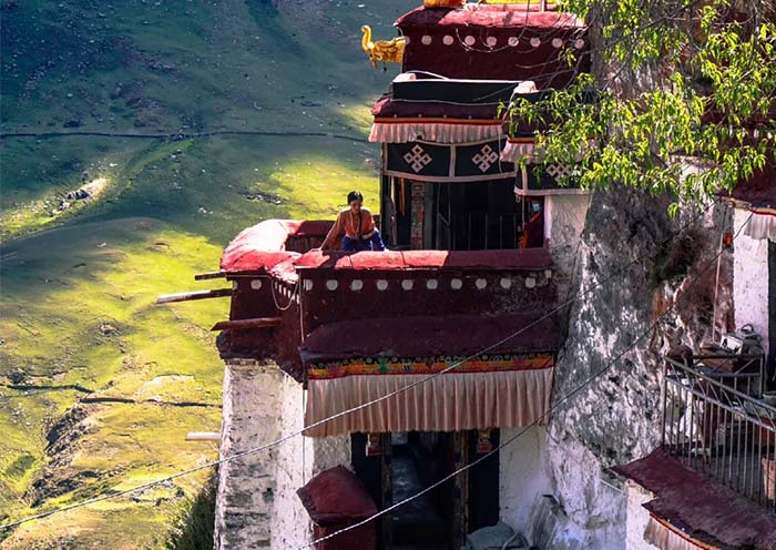 Drak Yerpa Temple around Lhasa