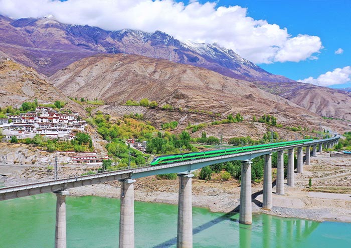 Sichuan Tibet Railway: Route, Map & Progress 2024