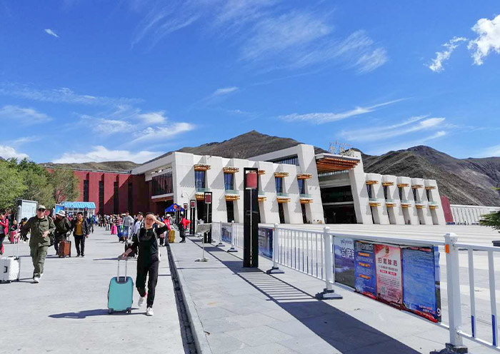 How to Exit Lhasa Railway Station to Meet Our Local Guide? (4 Steps)