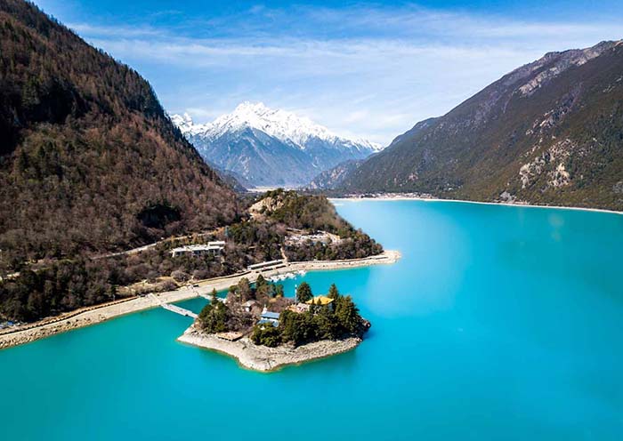 Basumtso Lake, stunning alpine lake in Nyingchi