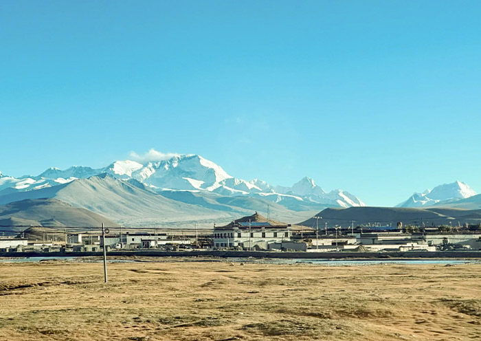 Everest View in Gangga Town, Old Tingri