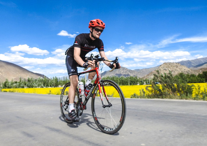 Cycling in Tibet