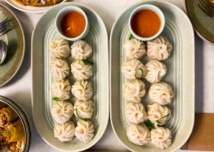 Momos