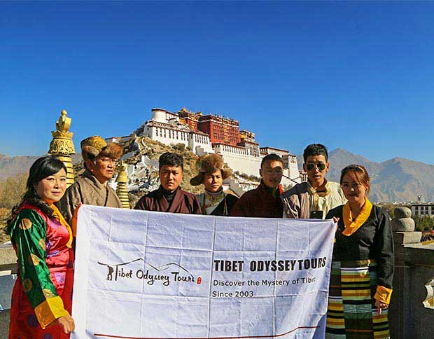 group tours to tibet