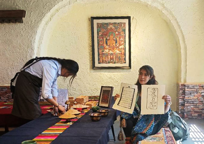 Lhasa Traditional Handicraft Art Center