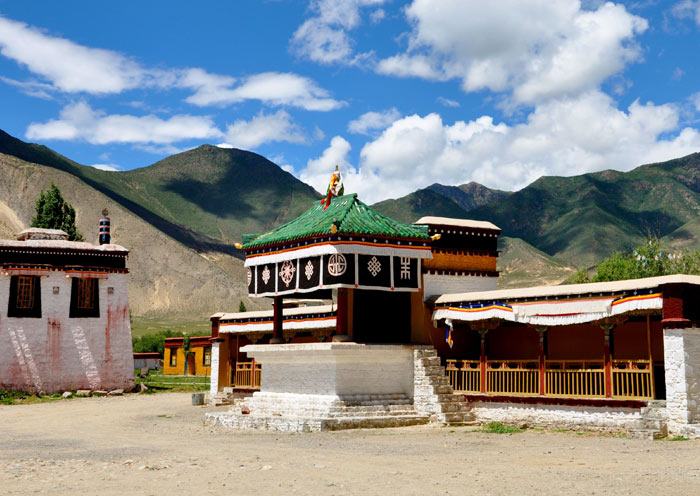 Trek to Samye Monastery 