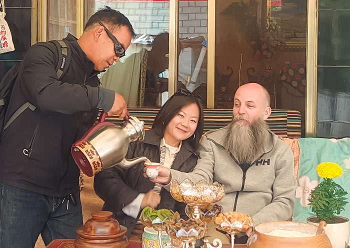 Local Tibetan Family Hospitality