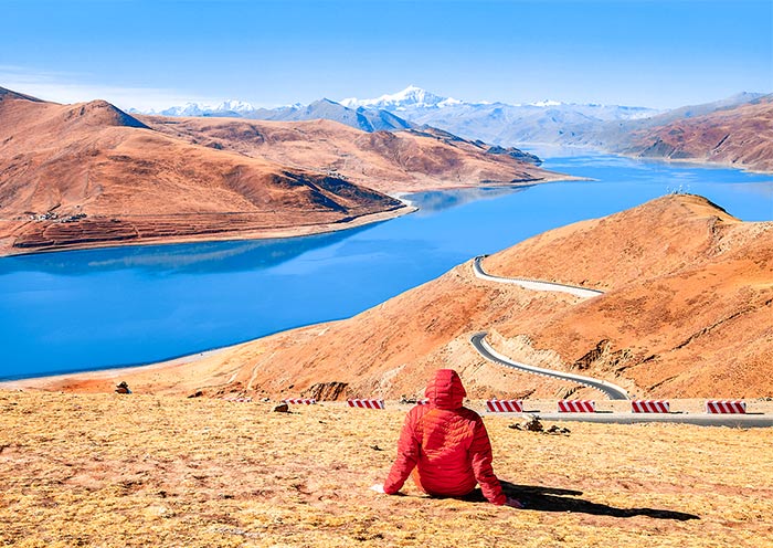 Yamdrok Lake