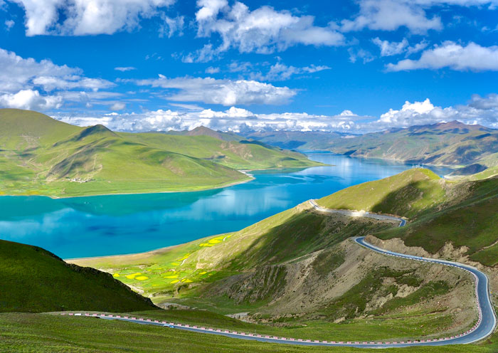 Tibet Yamdrok Lake