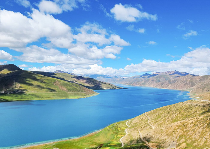 Yamdrok Lake, Tibet