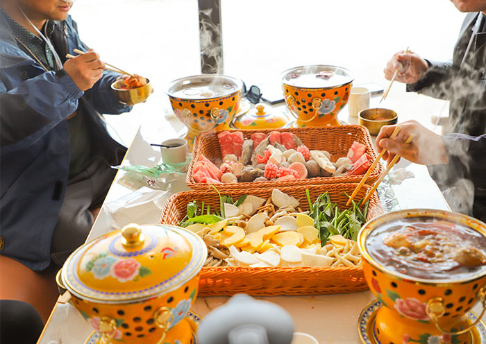 Yamdrok Lake HOT POT Experience