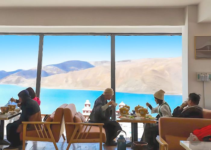Yamdrok Lake Restaurant Environment
