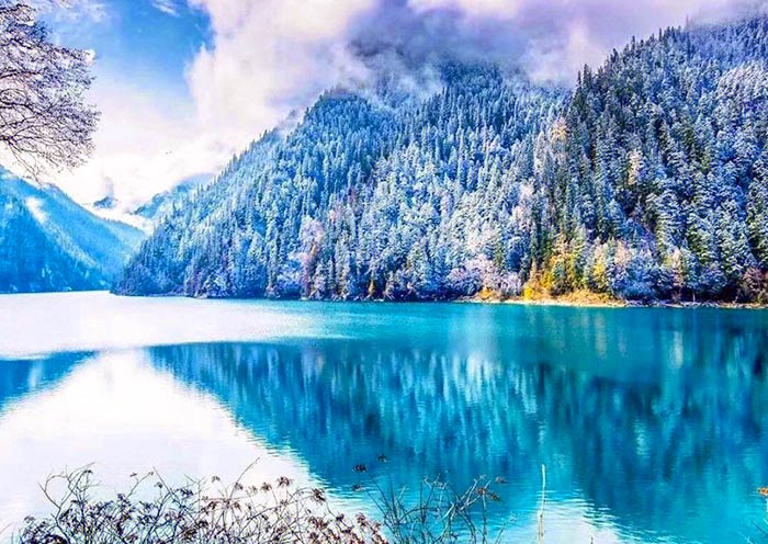 China Winter Tour to Jiuzhaigou and Huanglong