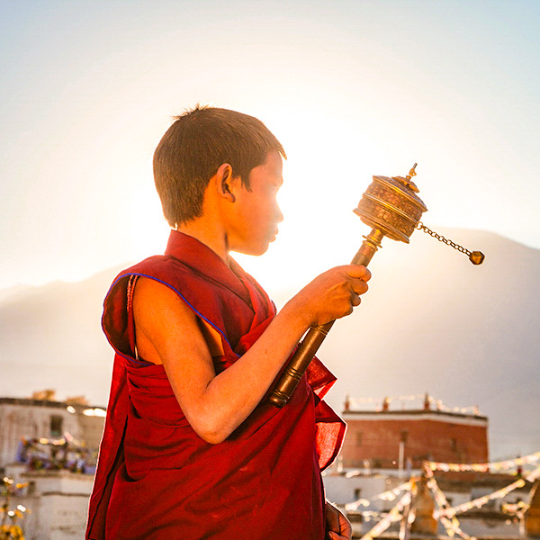 Tibet Tour & Tibet Travel Article