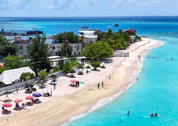 Arrival Beach and Spa
