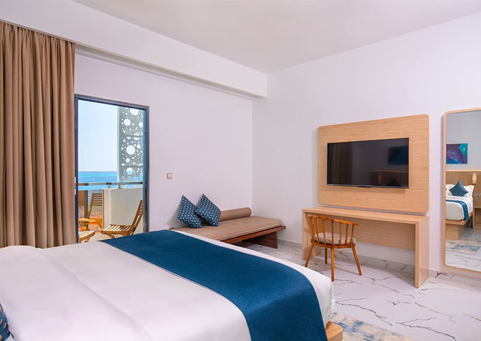 AARRIVAL BEACH & SPA - Junior Seaview Suite with Mini  Balcony
