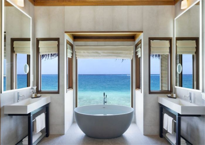 Lagoon Bungalow With Pool
