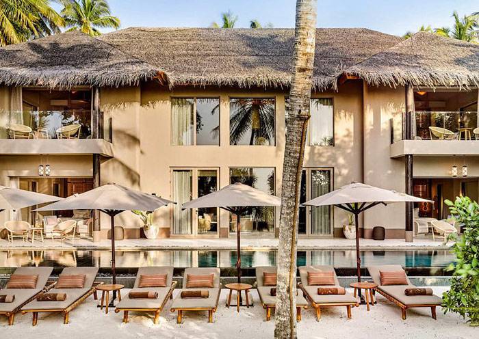  Four Bedroom Beach Residence With Pool

