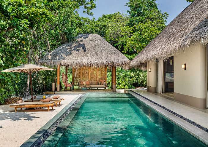 Luxury Beach Villa With Pool
