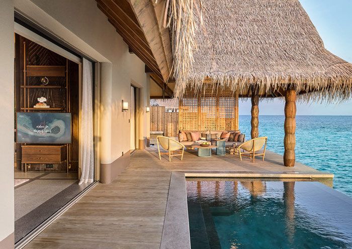  Luxury Water Villa With Pool
