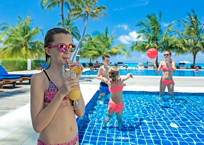 Meeru Island Resort & Spa, Maldives
 Meeru Island Resort & Spa, Maldives