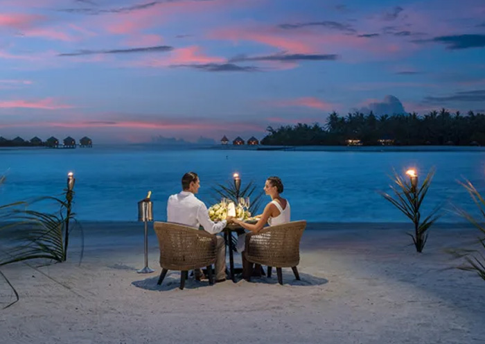 Intimate Dinner Intimate Dinner