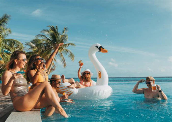 Nova Maldives
 Nova Maldives